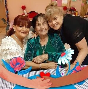 Meet your Posher, Blanca